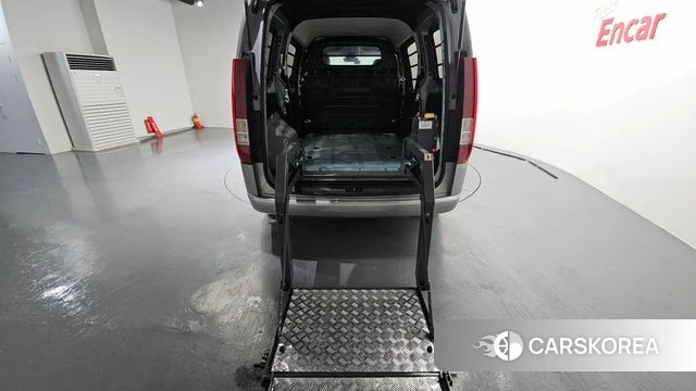 Hyundai Staria 2021 Серебряный из Кореи