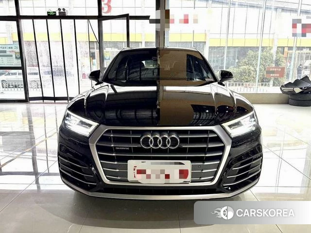 Audi Q5L 2020 Черный из Китая