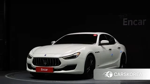 Maserati Ghibli 2018 Белый из Кореи