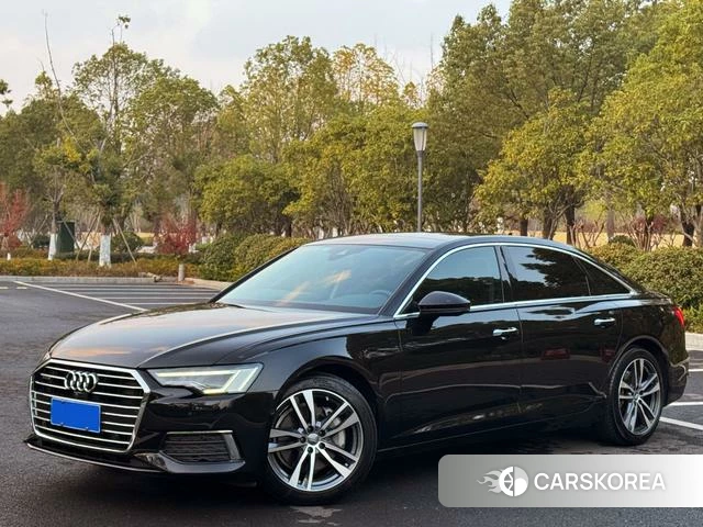 Audi A6L 2021 Черный из Китая