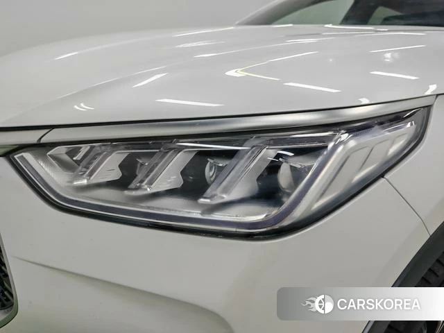 BYD Song Yuan 2021 Белый из Китая