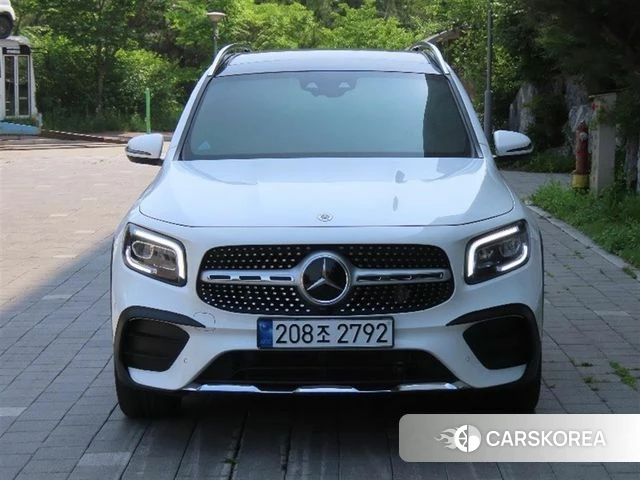 Mercedes-Benz GLB-Class X247 2023 Белый из Кореи