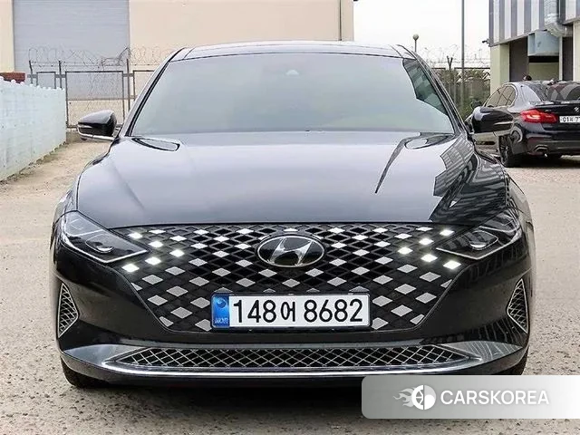 Hyundai The New Grandeur IG Hybrid 2020 Черный из Кореи