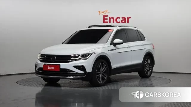 Volkswagen Tiguan second Generation 2022 Белый из Кореи