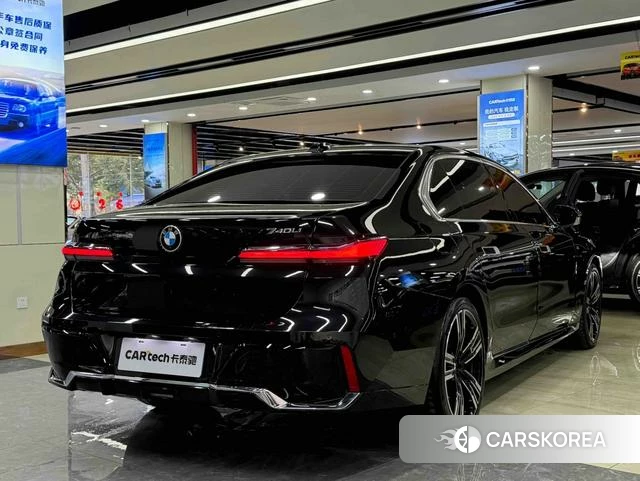 BMW 7 series 2023 Черный из Китая