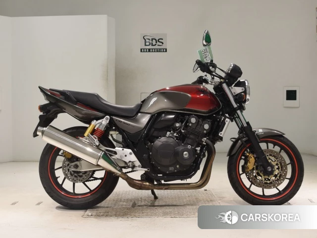 Проданный Honda CB400SF ABS 2016 из Японии, фото 3