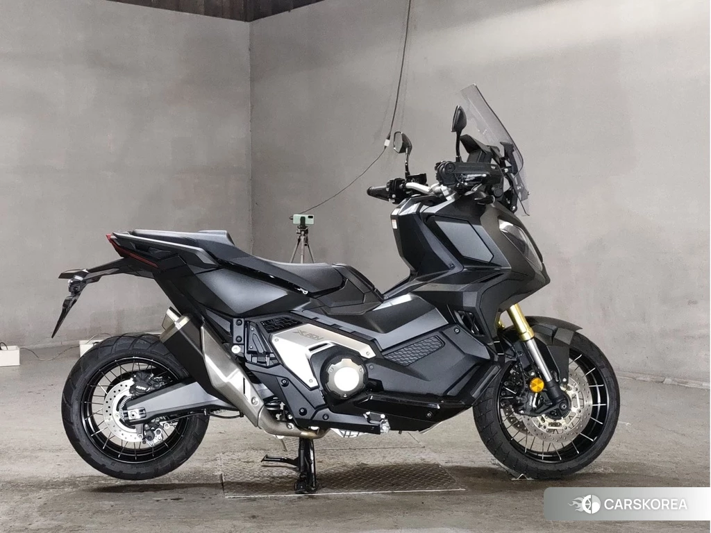 Проданный Honda X-ADV 750 2022 из Японии, фото 2