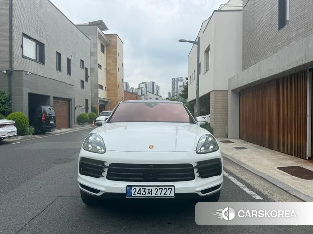 Porsche Cayenne (PO536) 2023 Белый из Кореи