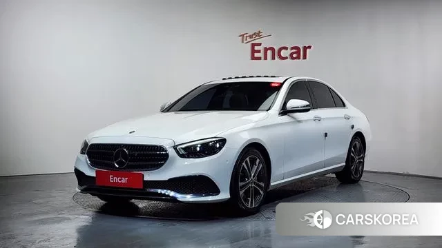 Mercedes-Benz E-Class W213 2021 Белый из Кореи