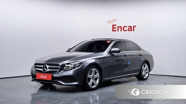 Mercedes-Benz E-Class W213 2018 Серый из Кореи