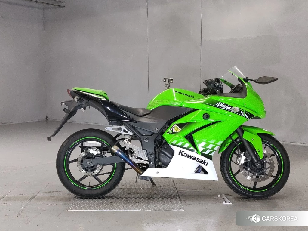 Проданный Kawasaki NINJA 250R id 4169722 из Японии