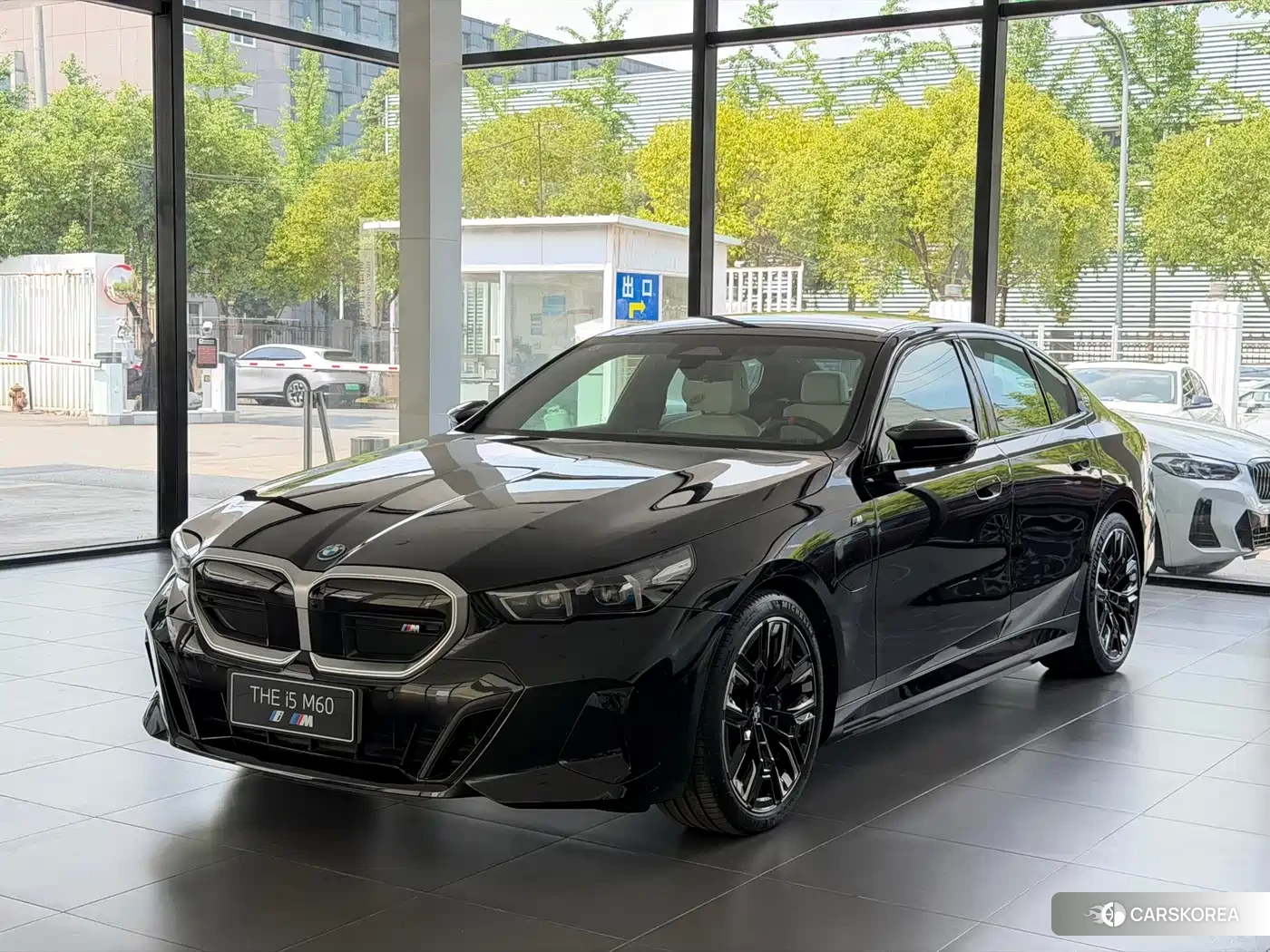 BMW i5 M60 2026 Черный из Китая