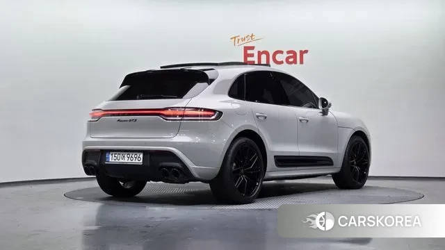 Porsche Macan 2022 Серебристо-серый из Кореи
