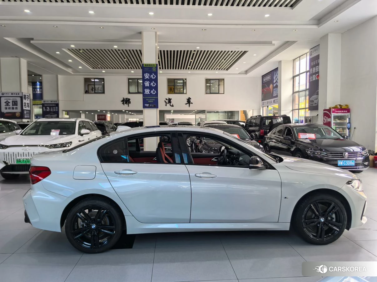 BMW 1 series 2021 Белый из Китая