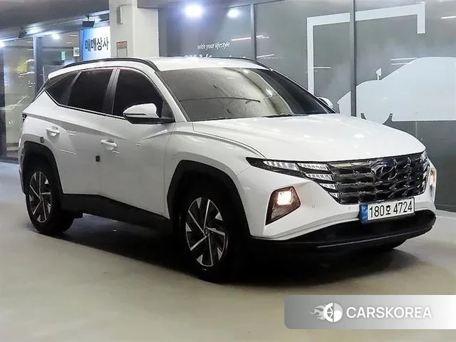 Hyundai Tucson Hybrid (NX4) 2022 Белый из Кореи