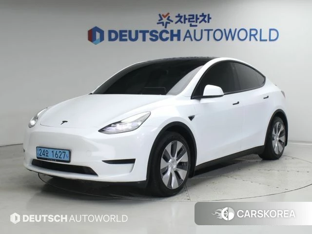 Tesla Model Y 2023 Белый из Кореи