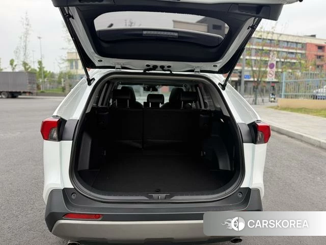 Toyota RAV4 Rongfang 2024 Белый из Китая