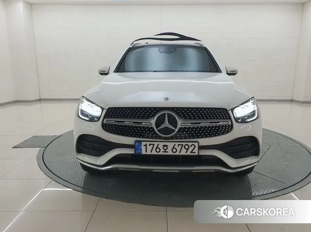 Mercedes-Benz GLC-Class X253 2022 Белый из Кореи