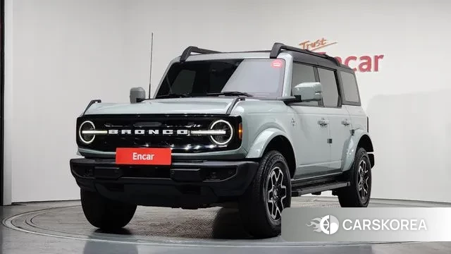Ford Bronco 6th Generation 2022 Цвет галактики из Кореи