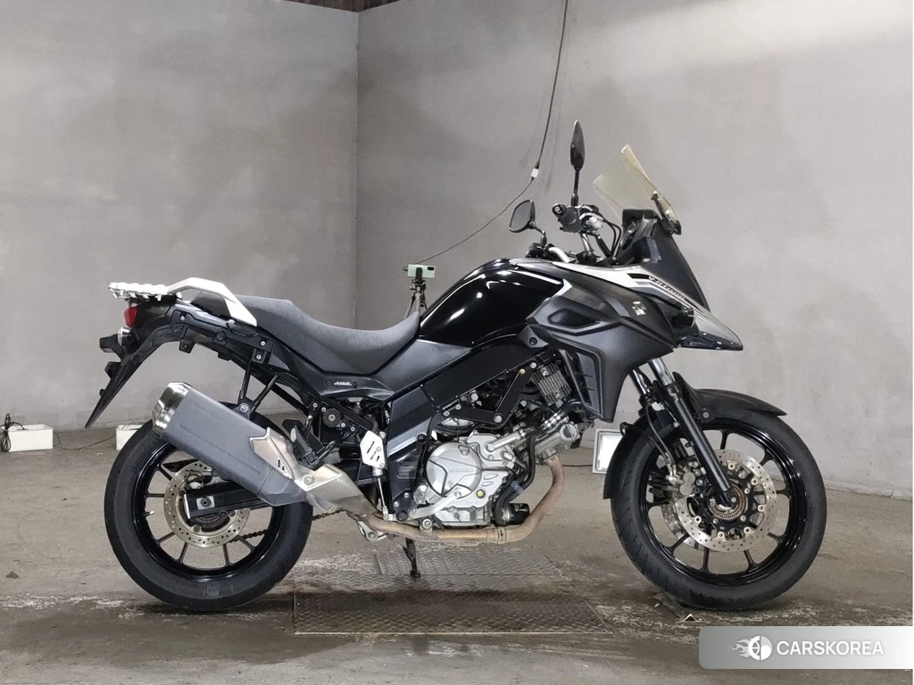 Проданный Suzuki V-STROM 650 DL650 2017 из Японии