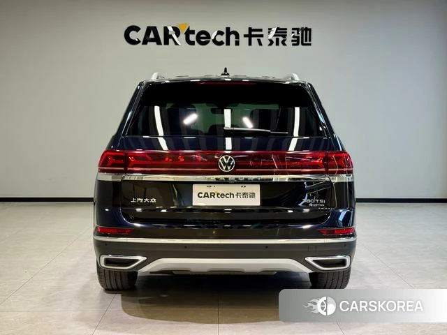 Volkswagen Tourang 2024 Черный из Китая