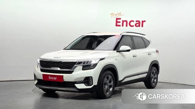 Kia Seltos 2022 Белый из Кореи