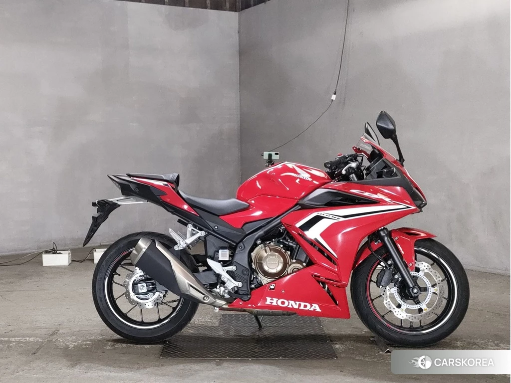Проданный Honda CBR400R id 4176845 из Японии