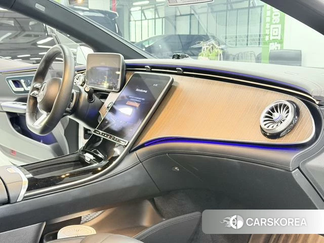 Mercedes-Benz EQE 2023 Белый из Китая