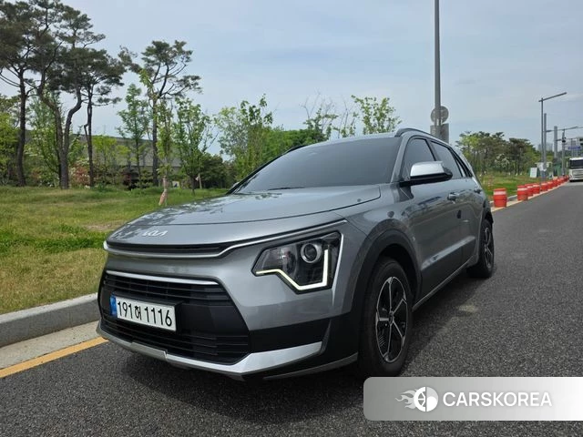 Kia Di Ol Nu Niro 2022 Серебристо-серый из Кореи
