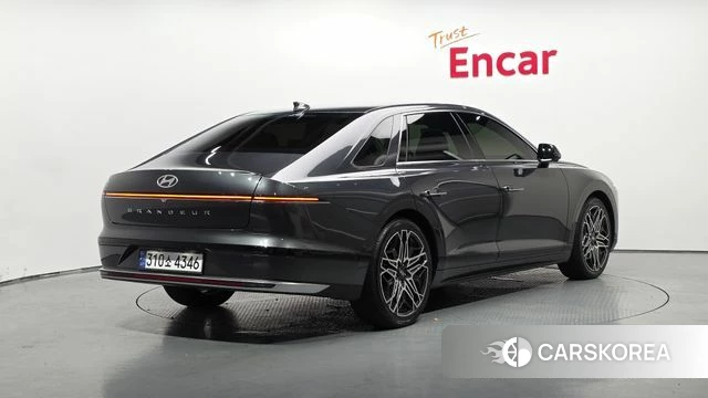 Hyundai Grandeur Hybrid (GN7) 2023 Серый из Кореи