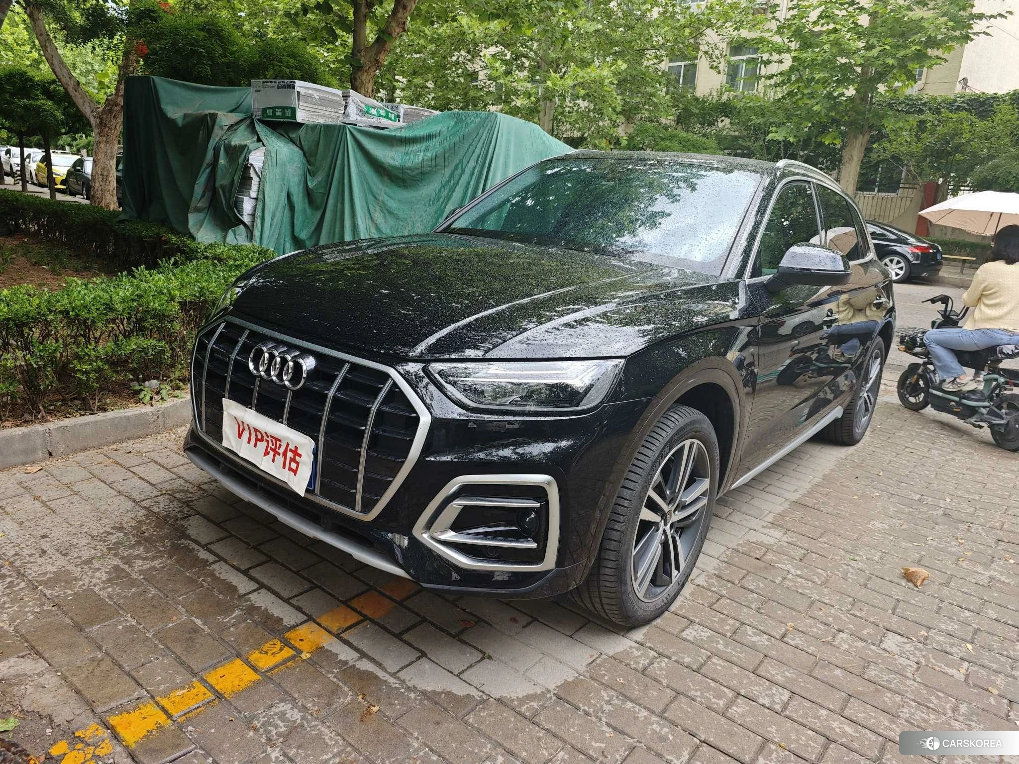 Audi Q5L 2021 Черный из Китая