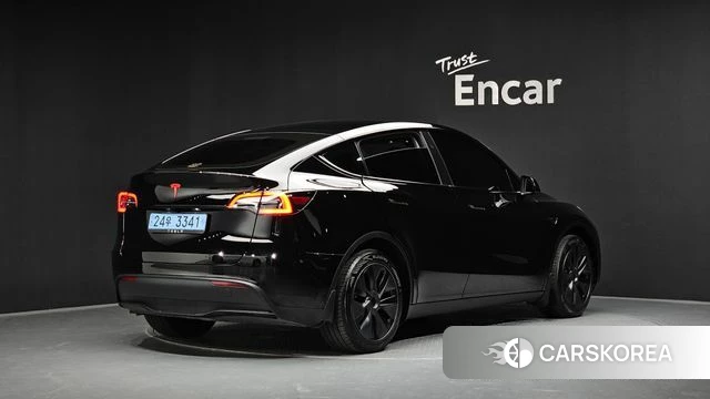Tesla Model Y 2024 Черный из Кореи