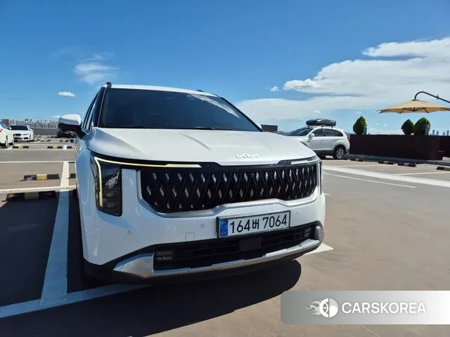 Kia The New Carnival 4th Generation 2024 Белый из Кореи