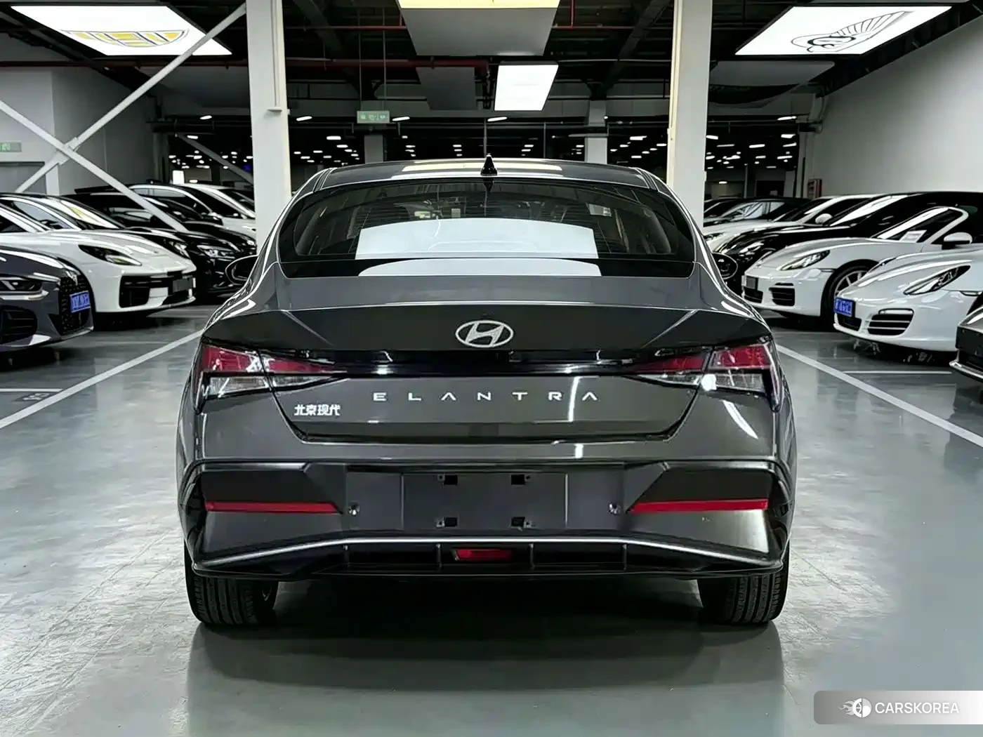 Hyundai Elantra 2024 Silver/gray из Китая