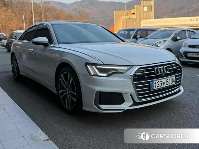 Audi A6 (C8) 2022 Белый из Кореи