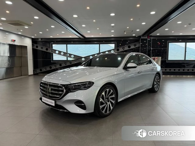 Mercedes-Benz E-Class W214 2024 Серебряный из Кореи