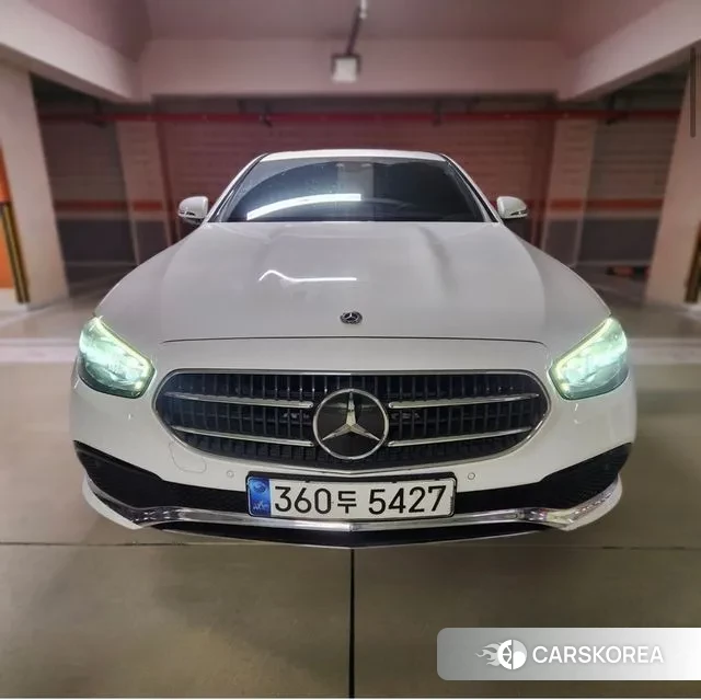 Mercedes-Benz E-Class W213 2020 Белый из Кореи