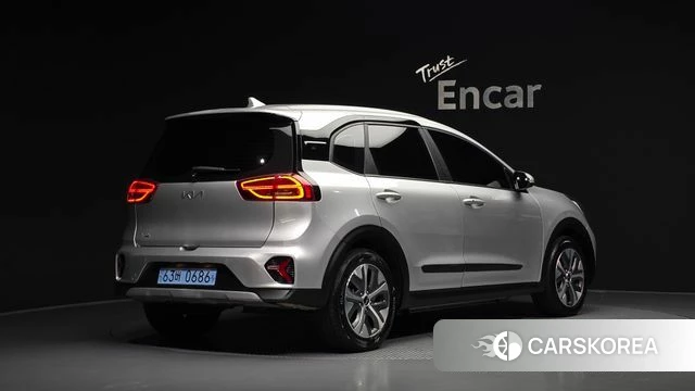 Kia Niro Plus 2022 Серебряный из Кореи
