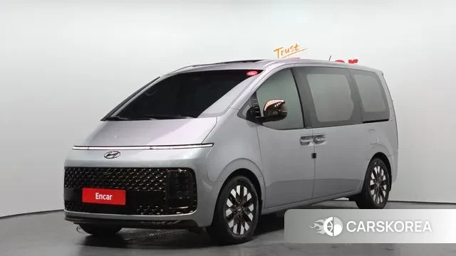 Hyundai Staria 2021 Серебристо-серый из Кореи