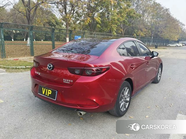 Mazda 3 Angkesaila 2021 Красный из Китая