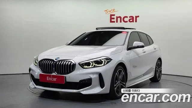 BMW 1 Series (F40) 2024 Белый из Кореи