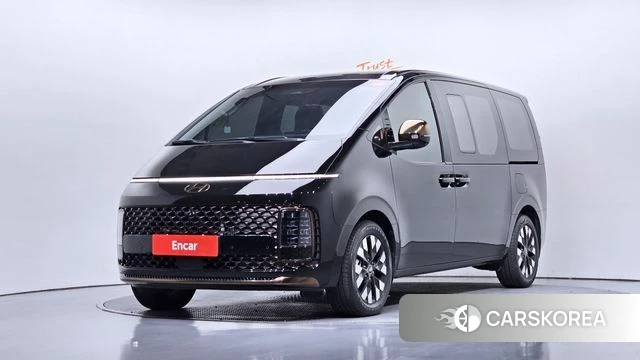 Hyundai Staria 2025 Черный из Кореи
