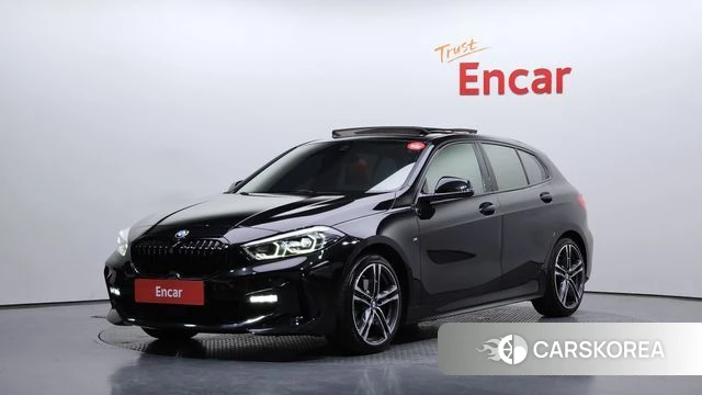 BMW 1 Series (F40) 2021 Черный из Кореи