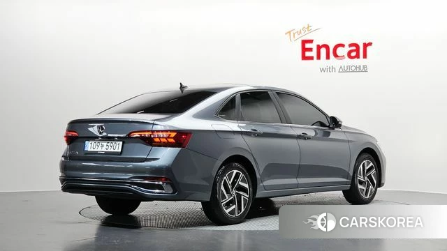 Volkswagen 7th Generation of Jetta 2023 Серый из Кореи