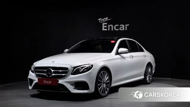 Mercedes-Benz E-Class W213 2019 Белый из Кореи