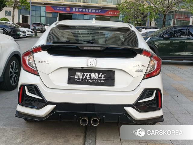 Honda Civic 2022 Белый из Китая