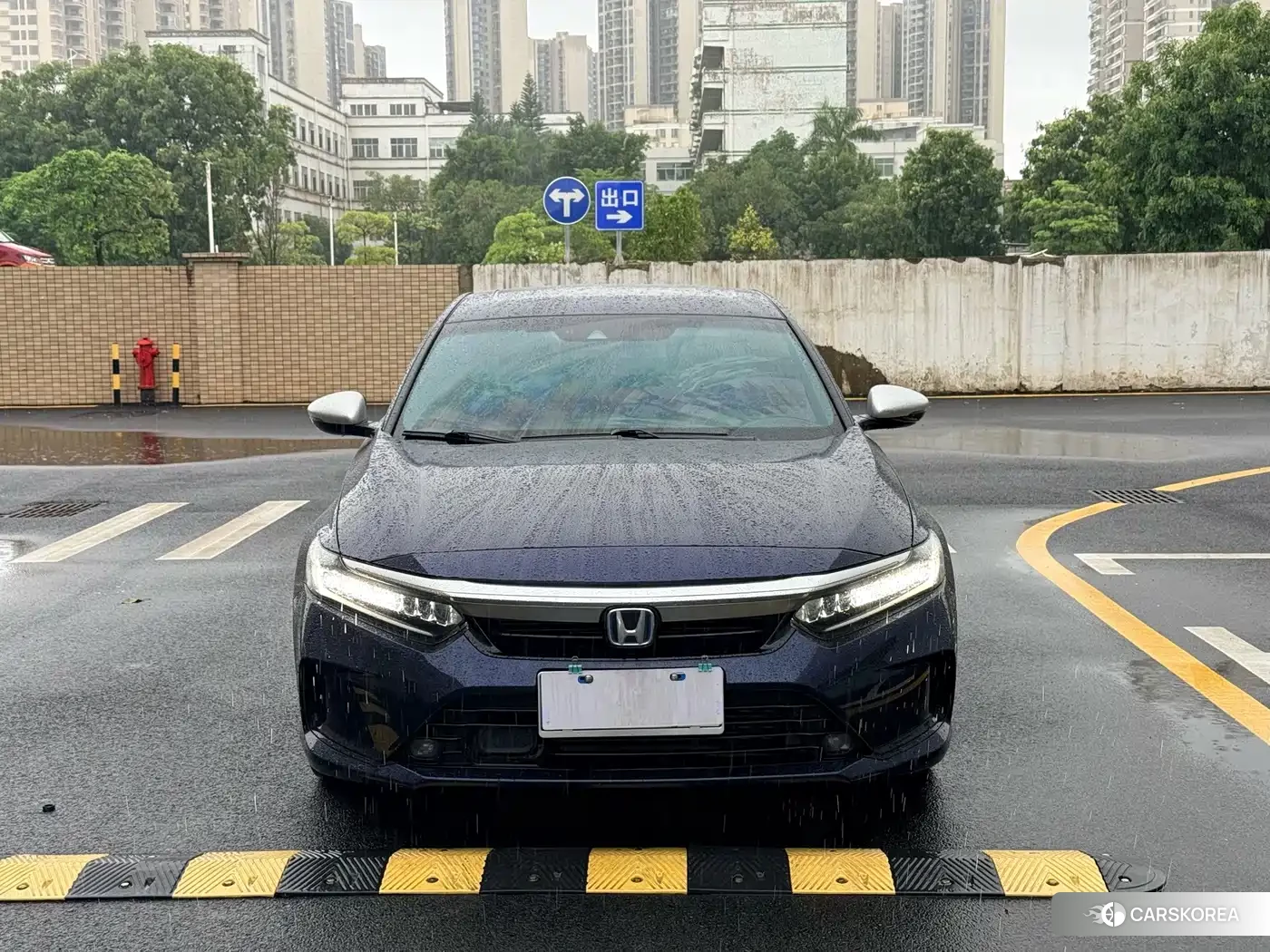 Honda Inspire 2023 Silver/gray из Китая