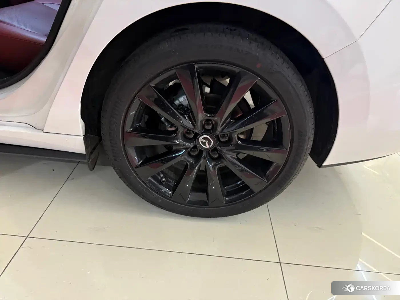 Mazda 3 2024 Белый из Китая