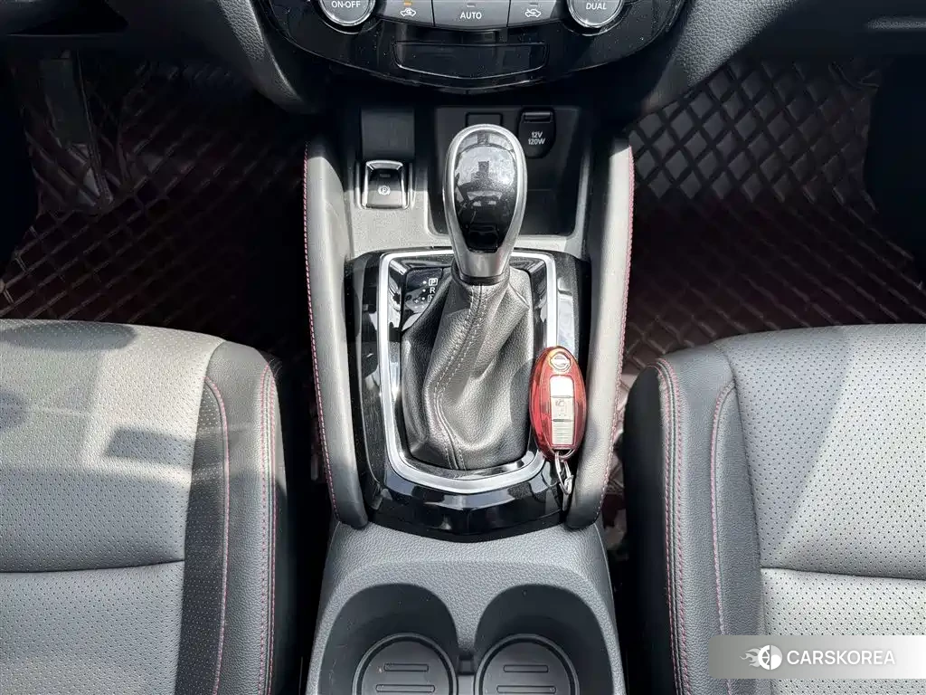 Nissan Qashqai 2023 Белый из Китая