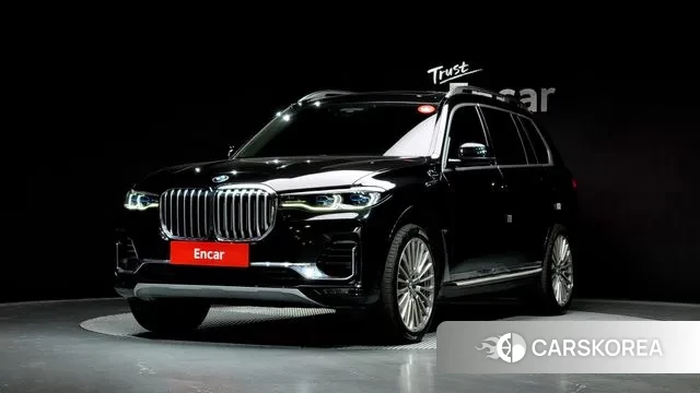 BMW X7 (G07) 2021 Черный из Кореи
